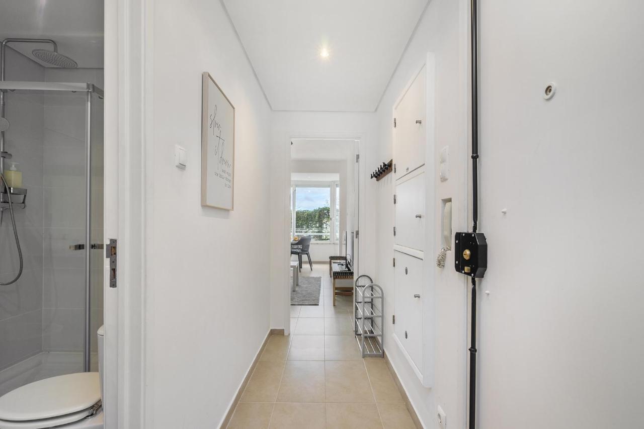 Whome Peaceful Alges Family Home Away From City Noise Лиссабон Экстерьер фото