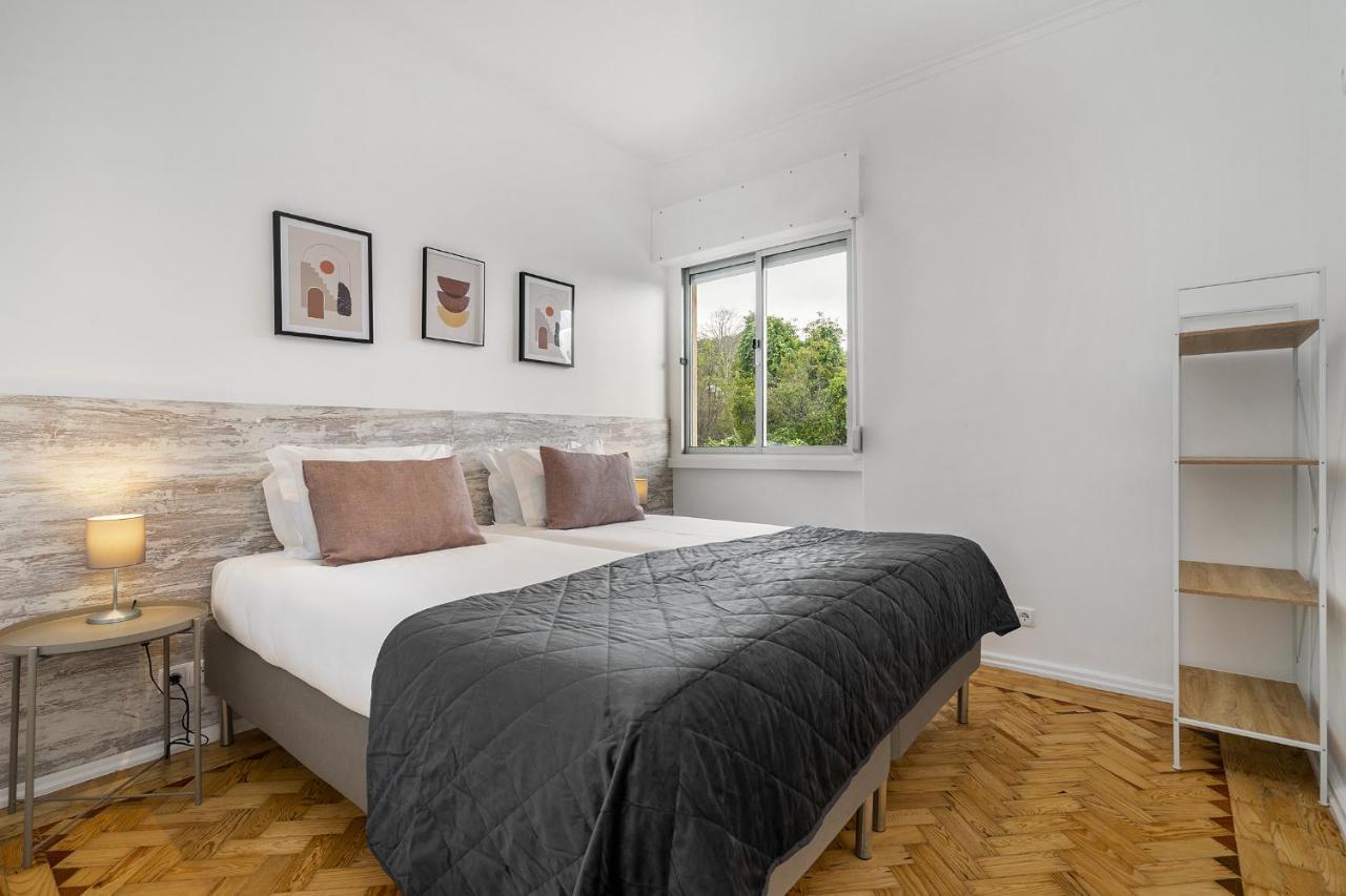 Whome Peaceful Alges Family Home Away From City Noise Лиссабон Экстерьер фото