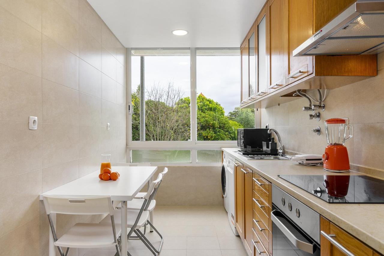Whome Peaceful Alges Family Home Away From City Noise Лиссабон Экстерьер фото